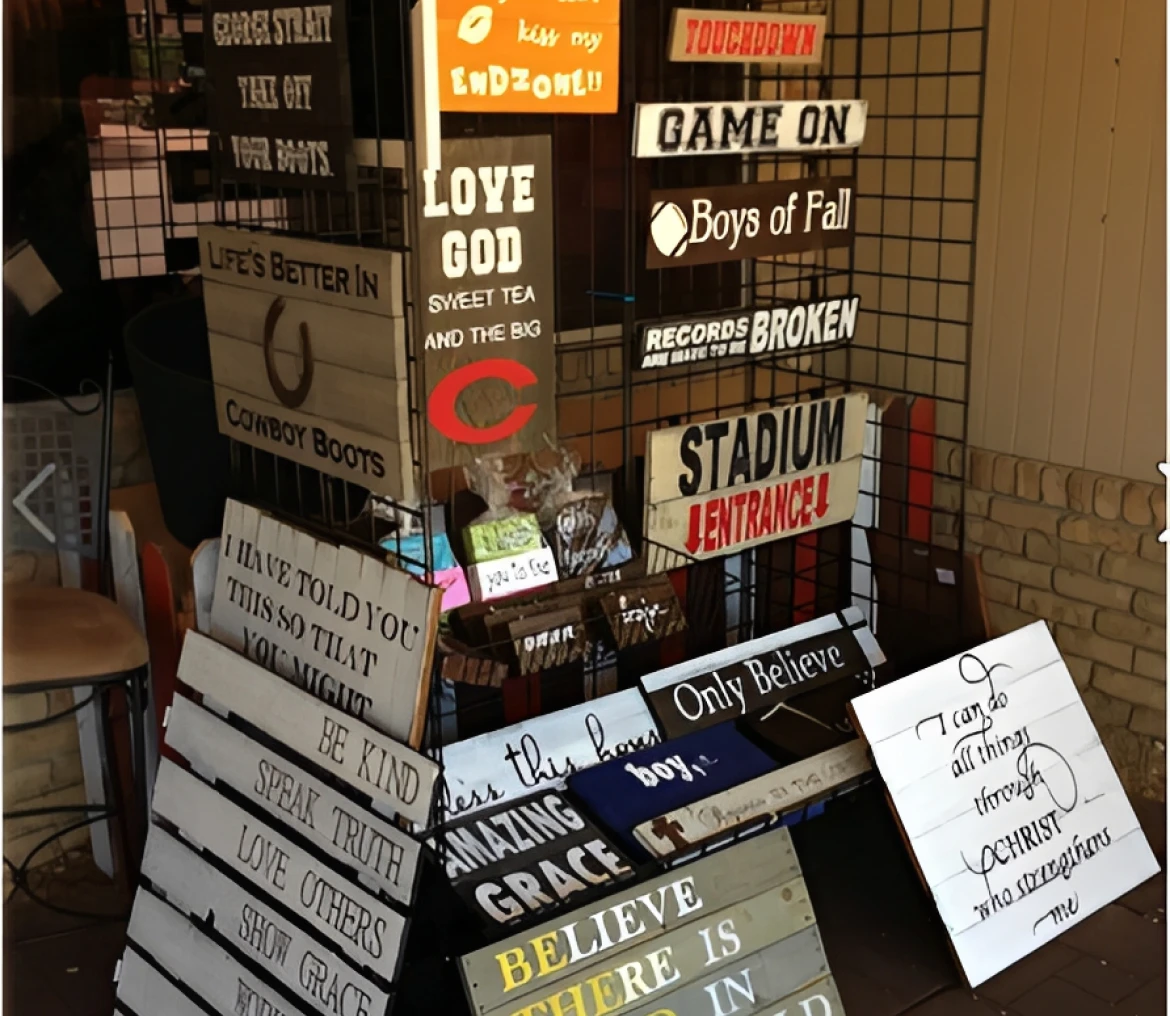 Decorative signs with inspirational quotes